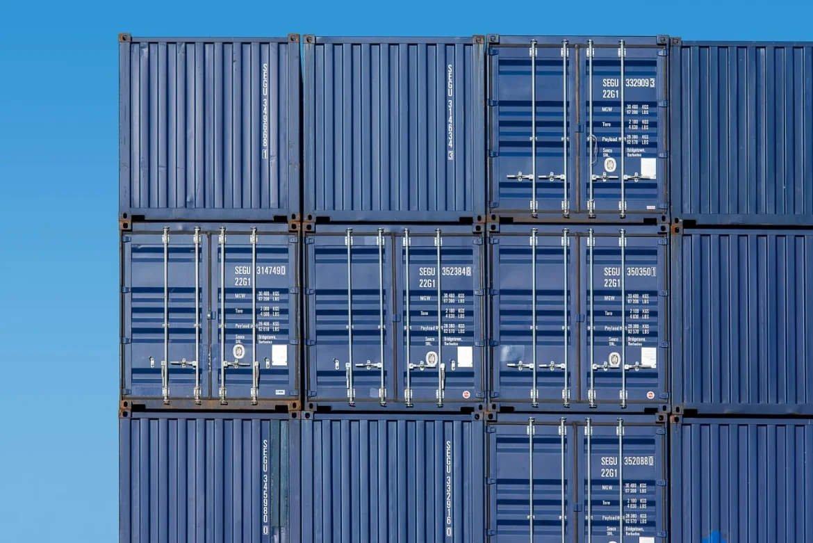 10 Foot Storage Container Buying Guide - 10 foot storage container