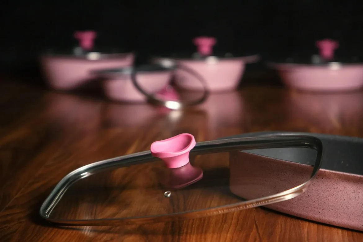 How to Choose an 8 Piece Cookware Set - 8 piece cookware set
