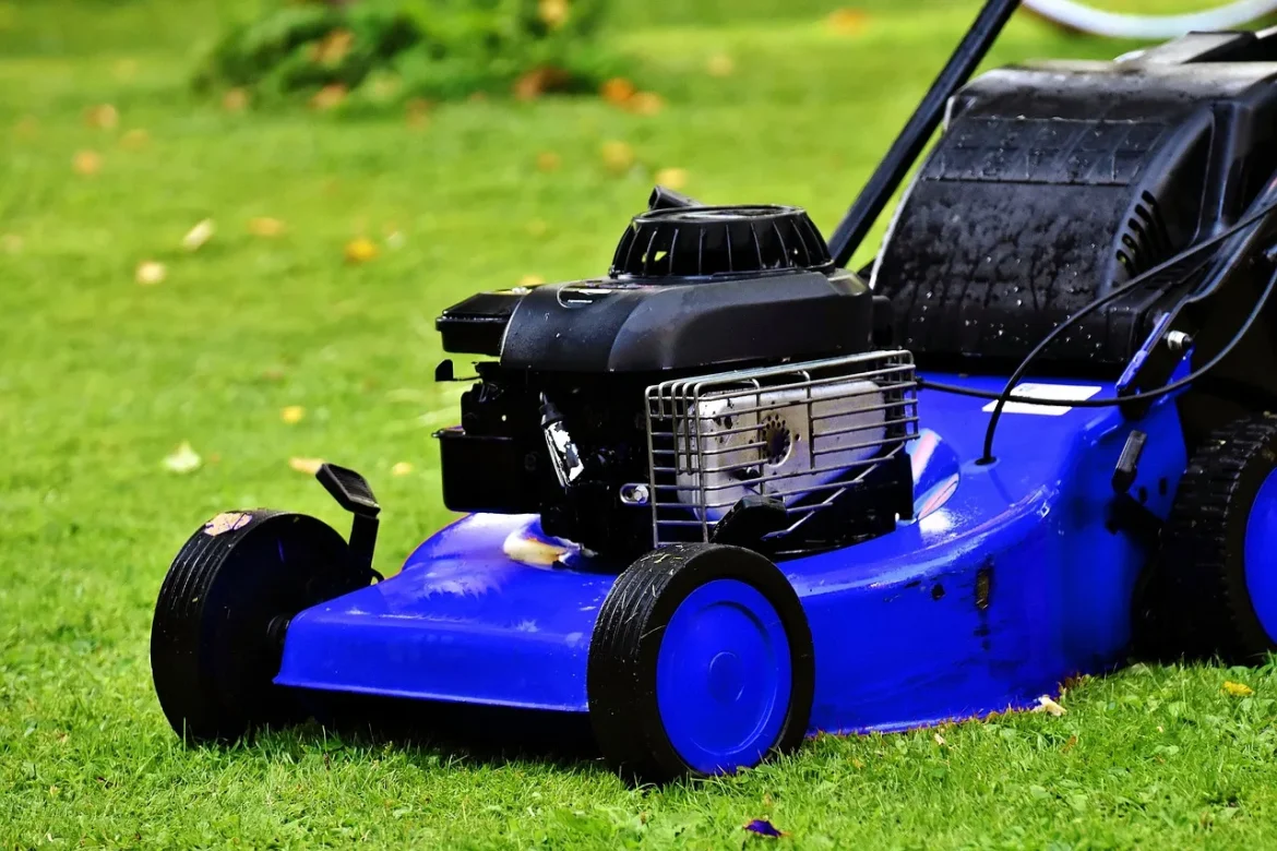 Choosing a Lawn Mower Mulching Blade - lawn mower mulching blade