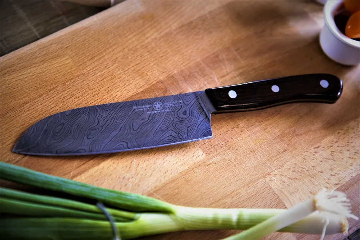 How to Choose a Damascus Kitchen Knife Set - damascus kitchen knife set