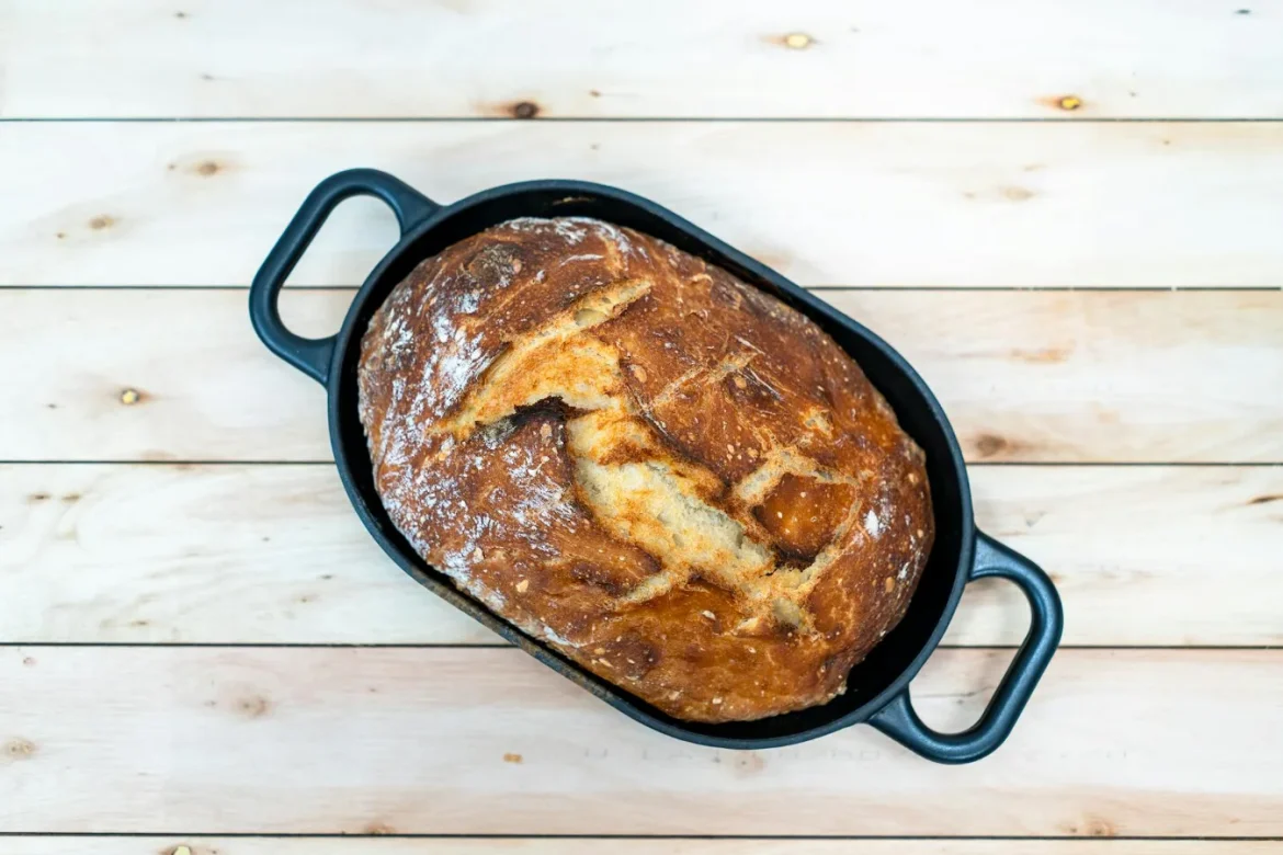 Dutch Oven vs Slow Cooker: Which Wins? - dutch oven vs slow cooker
