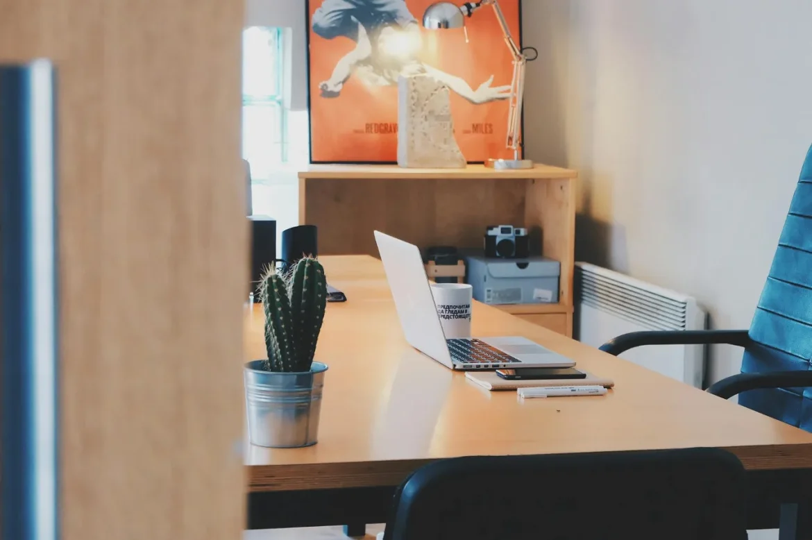 Solid Wood Computer Desk Buying Guide - solid wood computer desk