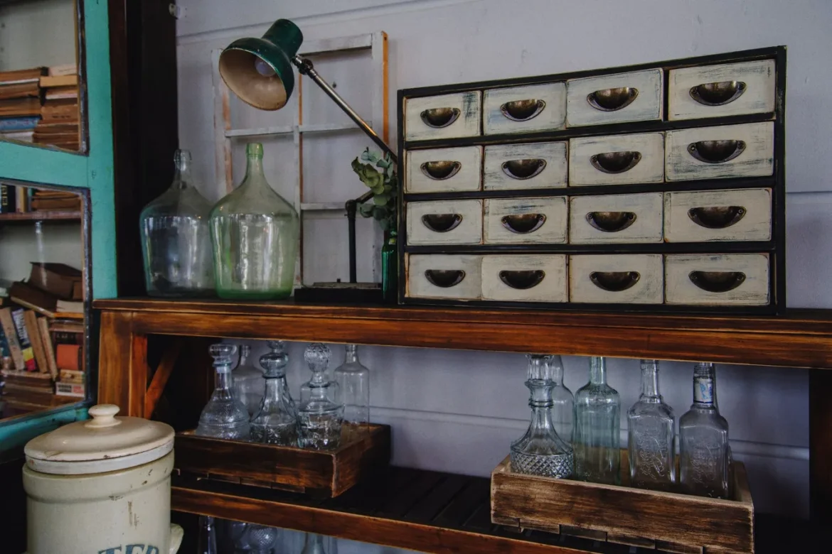 Vintage Shelving Unit Buying Guide - vintage shelving unit